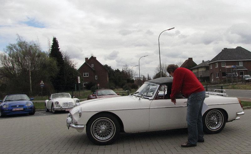 MG Openingsrit vertrek De ploeg in Diepenbeek (7).JPG